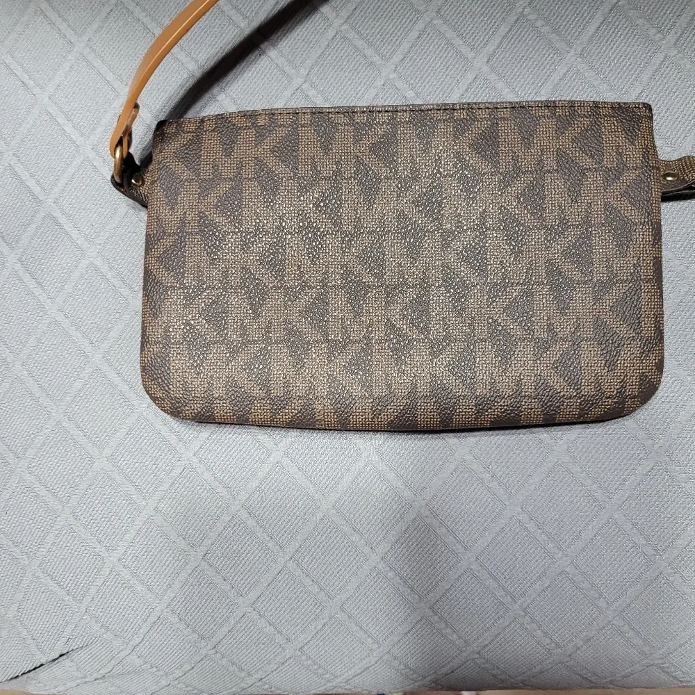 Michael Kors Signature Logo Fanny Pack Belt Bag Wallet Brown - Picture 6 of 6